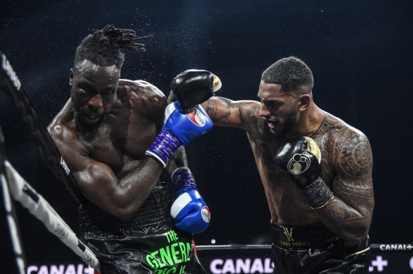 Boxe : première ceinture chez les pros pour Tony Yoka