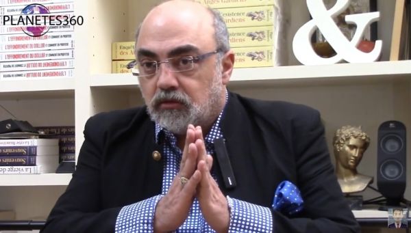 La Très sombre prévision de Pierre Jovanovic en 2017 se réalise sous vos yeux: « Si Macron est élu, la France n'existera plus ! Elle sera DÉTRUITE… »