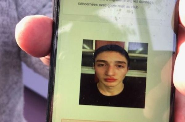 «J'ai décapité le prof» : le dernier contact du tueur de Samuel Paty identifié en Syrie