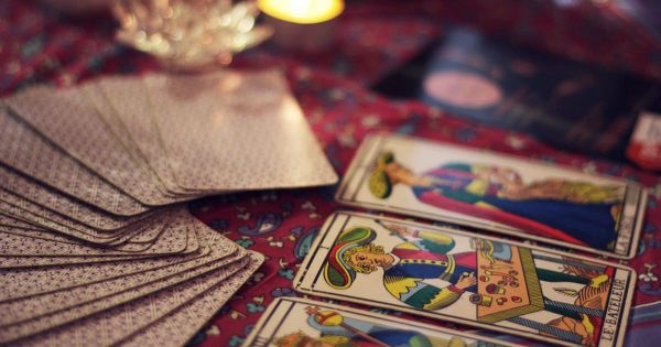 Voyants, sorcières, marabouts... "90 à 95 % sont des charlatans"