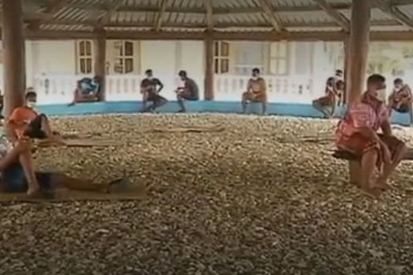 Et une semaine de plus d'isolement au sanctuaire de Poi pour les 68 boursiers de Futuna