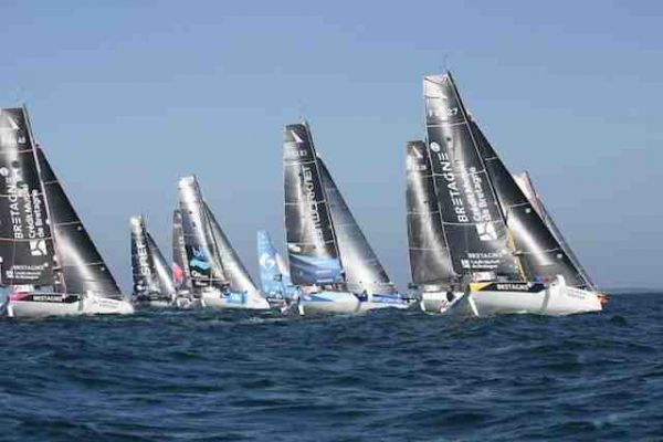 Voile - Sardinha Cup - 21 duos au départ de la Sardinha Cup