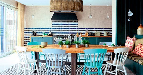 Une maison new look au bord d'un lac