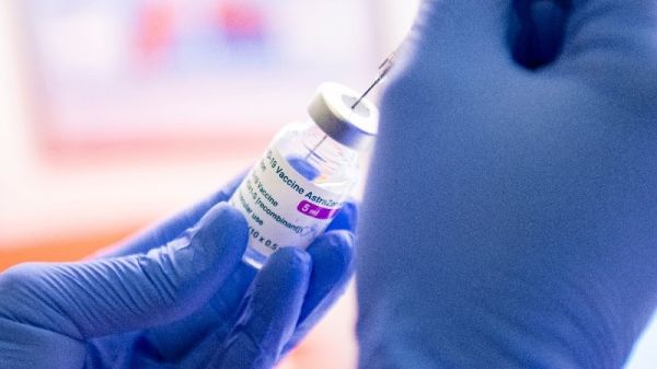 La Belgique réserve le vaccin AstraZeneca aux plus de 55 ans