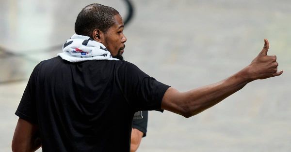 Retour réussi pour Durant, le duel au sommet pour Phoenix