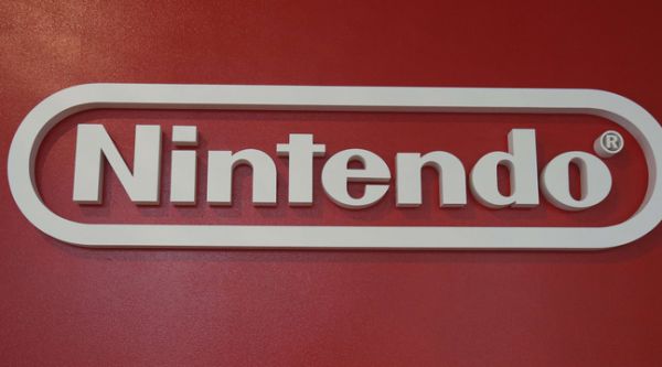 Nintendo : Une Wii en or destinée à la reine d'Angleterre mise en vente pour 300.000 dollars