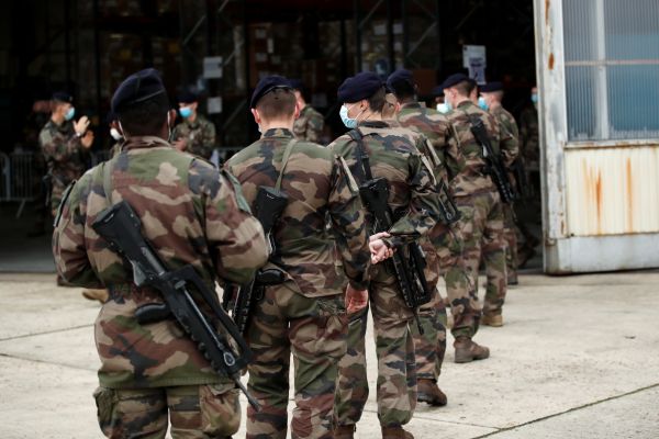 Islamisme : des généraux alertent les parlementaires sur une «guerre hybride» déclarée à la France