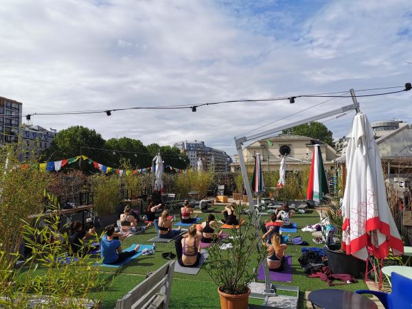 Paris : une séance de yoga avec DJ set en rooftop pour la Fête de la musique
