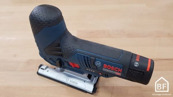 Scie sauteuse Bosch GST 12V-70 : test et avis