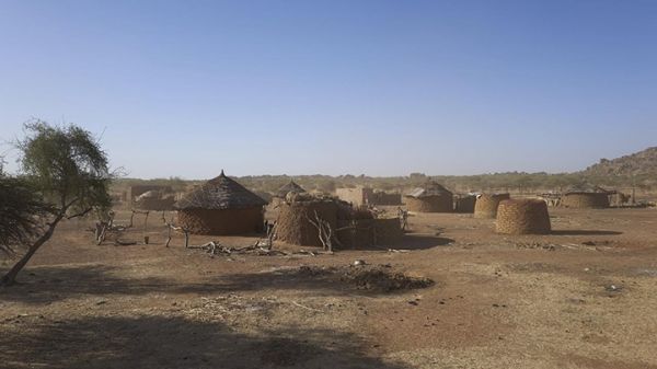 Burkina Faso : larmée repousse une attaque et neutralise deux terroristes dans lest du pays (Xinhua)