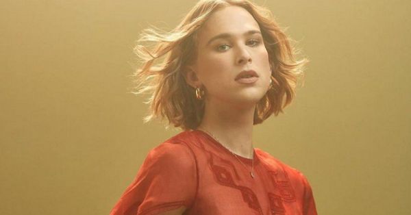 Un acteur de 13 Reason Why en transition pour devenir une femme