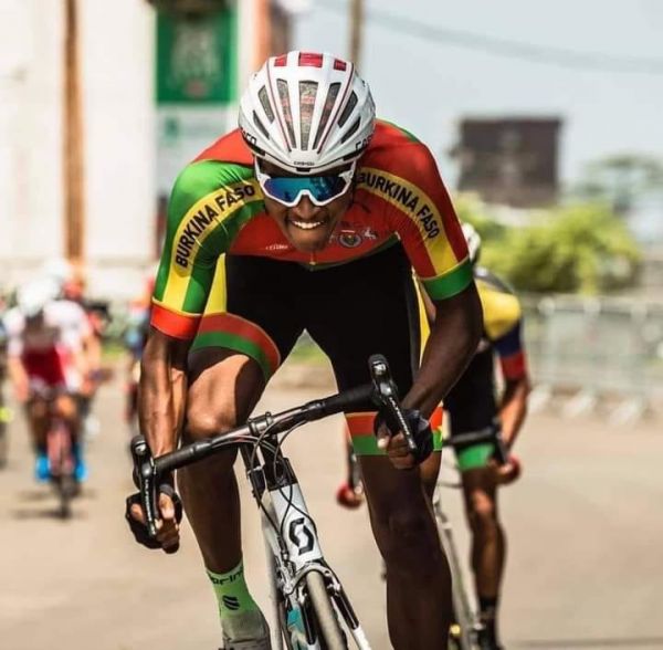 Abandon du cycliste burkinabè Paul Daumont dans la course en ligne  aux  Jeux Olympiques: Il explique, « Mon dérailleur a lâché »