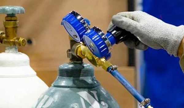 Pénurie d’oxygène: la cellule de crise doit tenir des réunions en permanence
