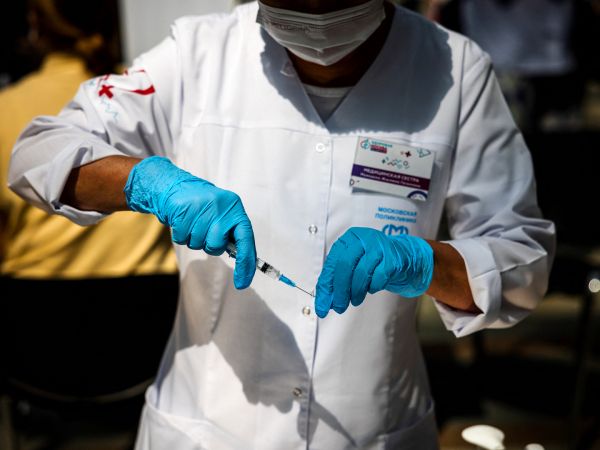 L'efficacité d'une seule dose du vaccin Spoutnik V analysée dans une étude publiée dans le Lancet