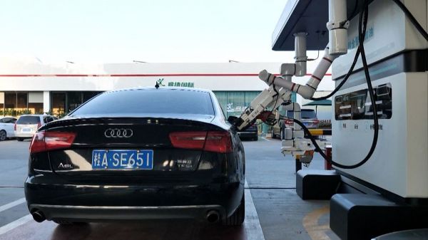 La Chine teste son premier "robot pompiste"
