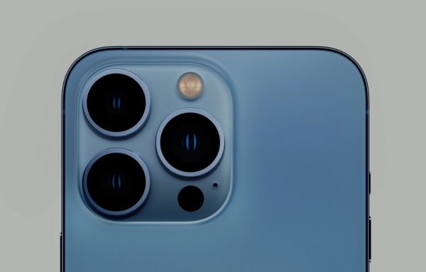 iPhone 13 Pro / iPhone 13 Pro Max : écran ProMotion 120 Hz et qualité vidéo professionnelle