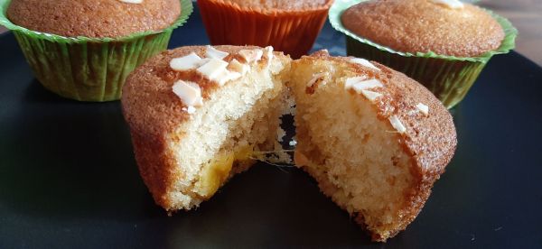 Recette de muffins américains à la mangue fraîche caramélisée au miel !