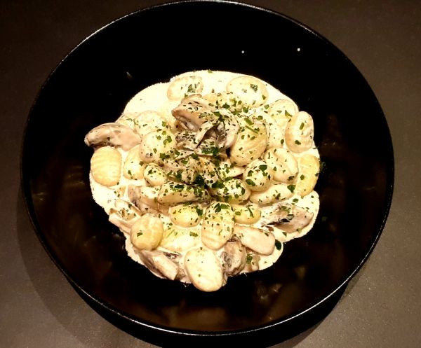 Recette de gnocchis sauce champignon. Recette italienne et végétarienne
