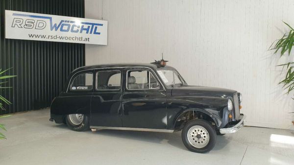 Un taxi londonien équipé d'un V8 Chevrolet