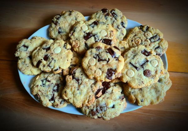 Recette de cookies moelleux aux deux chocolats de Cyril Lignac. Excellent