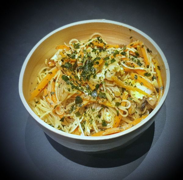 RECETTE DE NOUILLES SAUTÉES AUX CAROTTES ► Excellent !