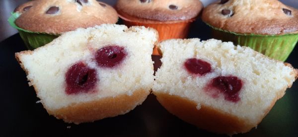 CUPCAKES AUX GRIOTTES ► Une recette de cupcakes excellente !