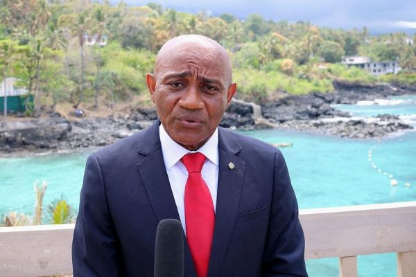 Comores : le ministre des Finances présente ses excuses à la presse