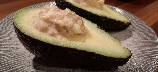 RECETTE D'AVOCATS MIMOSA AU THON ► Une recette excellente !