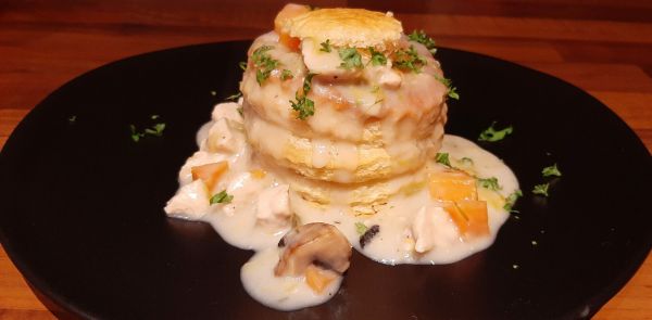 BOUCHÉES À LA REINE ► Une recette de vol-au-vent excellente !