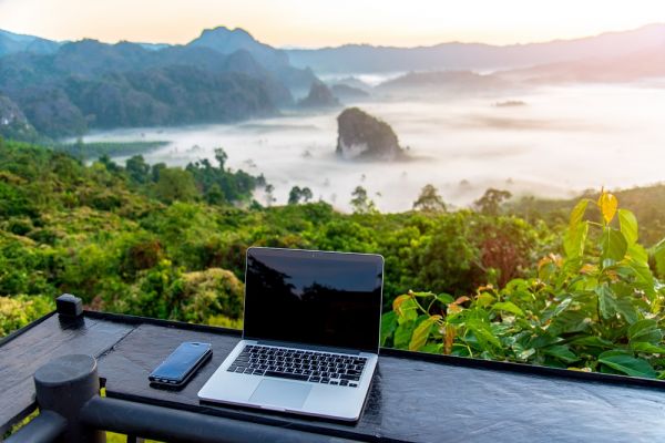 ÉDITO. Les agences de voyages face au mur du digital