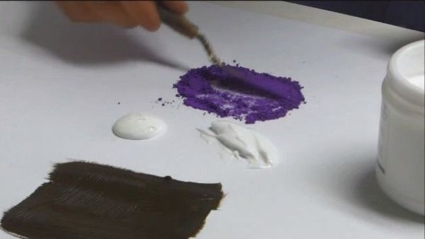 Misterbricolo fabrique sa peinture acrylique (video)...