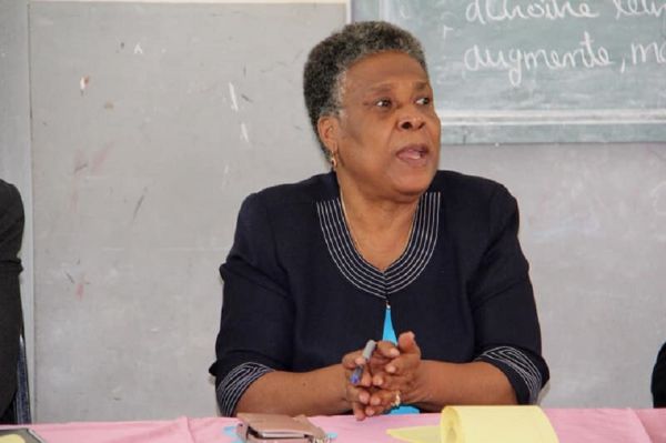 La ministre Marie Lucie Joseph condamne l'attaque perpétrée dans l'enceinte du Collège St Louis de Bourdon