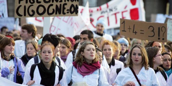 « Les hommes sages-femmes sont surreprésentés dans les postes valorisés »