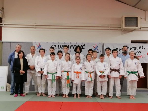 La Réole : la section judo du collège Paul-Esquinance attend son internat