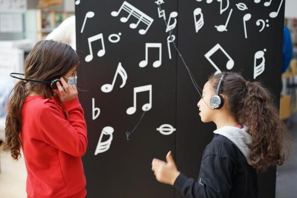 Gironde : Écoutez voir ou comment découvrir la musique en s'amusant à Coutras