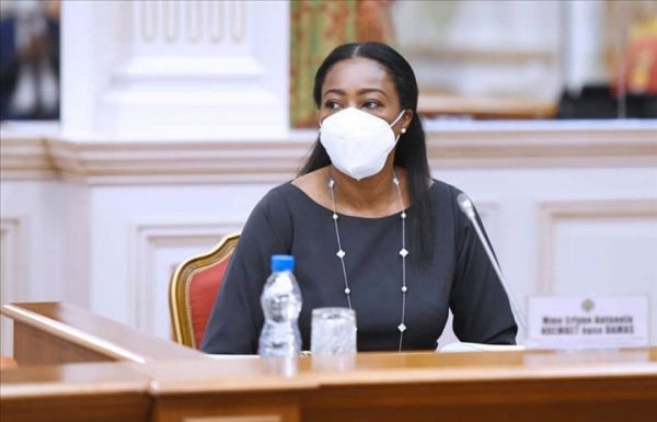 Tournée de vulgarisation des lois: Antonella Ndembet reconnaît les insuffisances du Gouvernement (Autre presse)