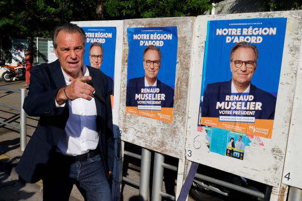 Le macron-compatible Renaud Muselier claque la porte des LR... après avoir soutenu Xavier Bertrand