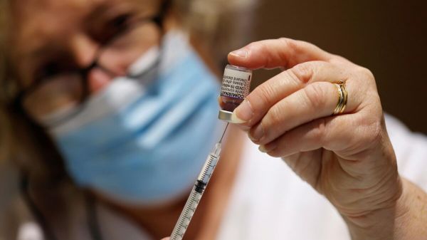 Vaccination contre le Covid-19 : un rappel recommandé pour les majeurs, cinq mois après la deuxième dose
