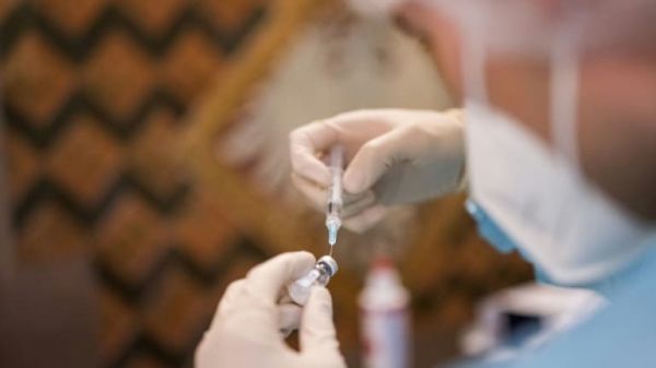 Efficacité, délai de protection: ce que disent les études scientifiques sur la 3e dose de vaccin