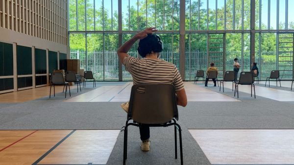 Covid-19: le rappel vaccinal sera ouvert à tous les adultes dès samedi