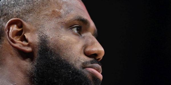 NBA : LeBron James fait exclure deux spectateurs du premier rang