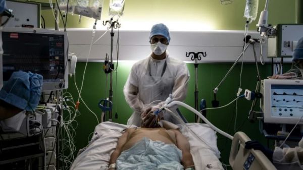 Covid-19: les nouvelles mesures suffiront-elles à contenir la 5ème vague?