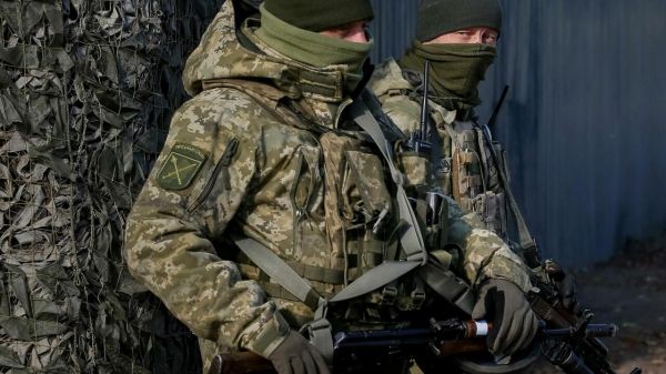 À quoi joue la Russie à la frontière avec l'Ukraine ?