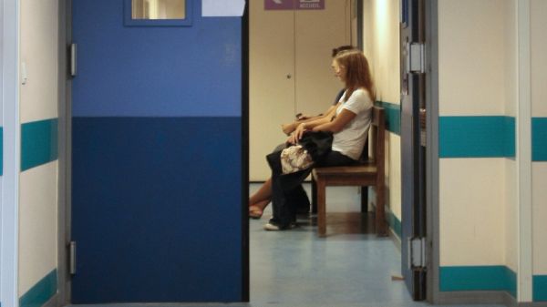 IVG: les députés approuvent le délai de 14 semaines au lieu de 12