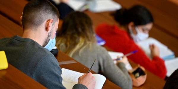 Universités : le Conseil d'analyse économique appelle à un investissement plus juste et efficace