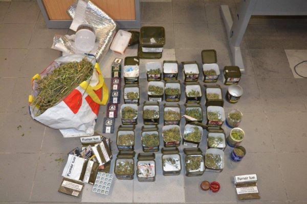 Un kilo de cannabis et des fusils de chasse saisis par la Police de Draguignan