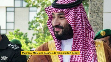 Contre vents et marées, Emmanuel Macron a discuté avec le prince héritier d'Arabie saoudite