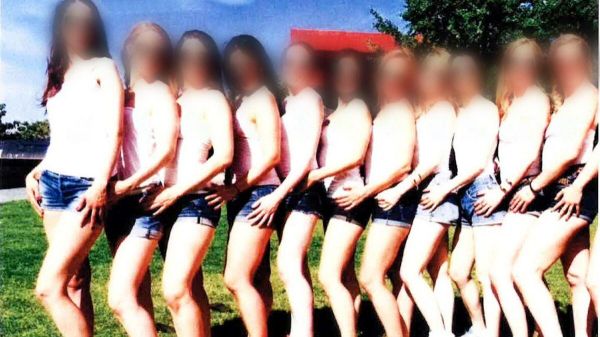 Ange du kung-fu et maître des sex-toys : un gourou présumé jugé à Paris
