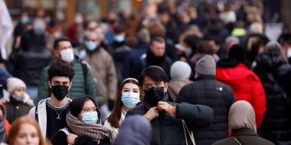 Covid-19 en France : soutien pour l'événementiel et les discothèques, contrôles renforcés en entreprise