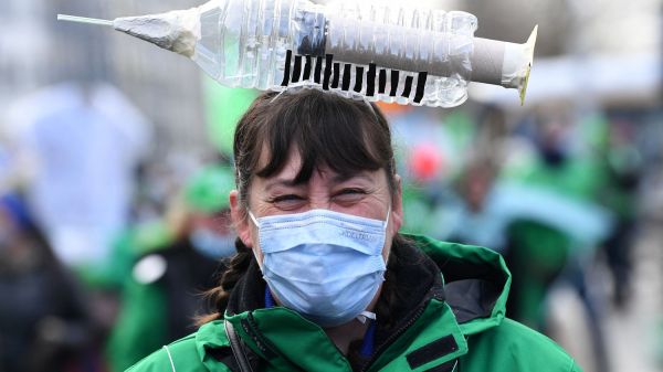 Belgique : des milliers de manifestants défilent contre la vaccination obligatoire pour les soignants